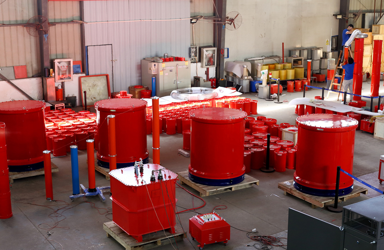 UHV-75kVA/75kV 串聯(lián)諧振方案(圖18) UHV-75kVA/75kV 串聯(lián)諧振方案(圖18)